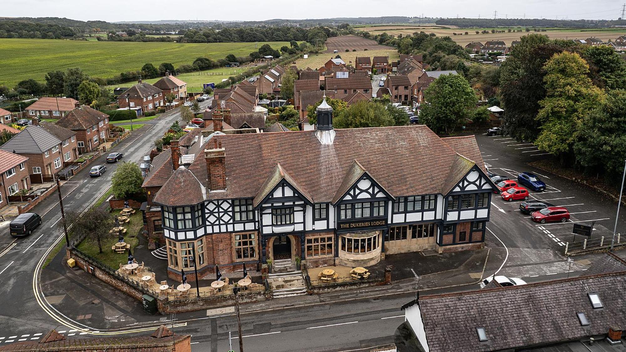 The Dukeries Lodge, Edwinstowe, Nottinghamshire Экстерьер фото